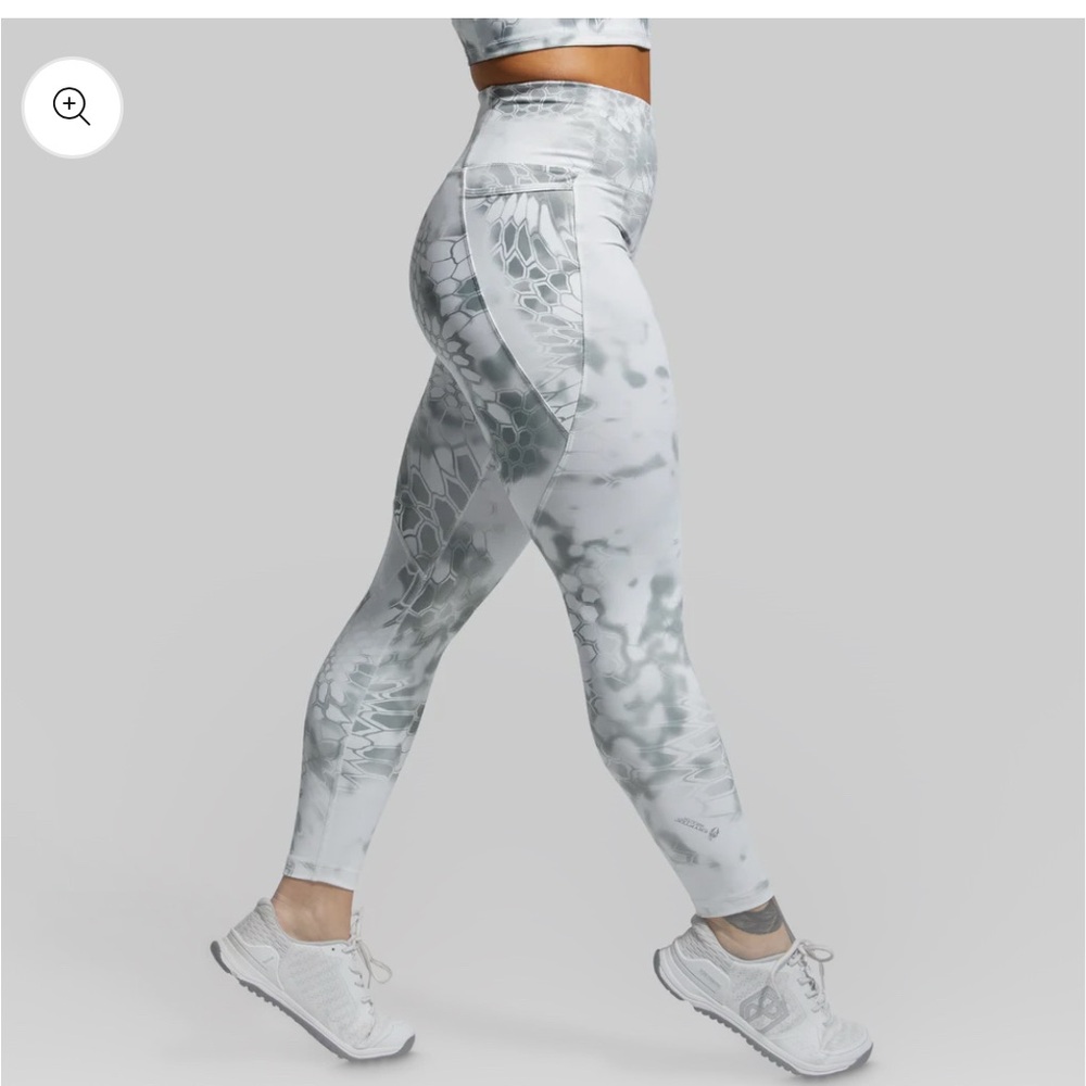 Born Primitive Eccentric Leggings